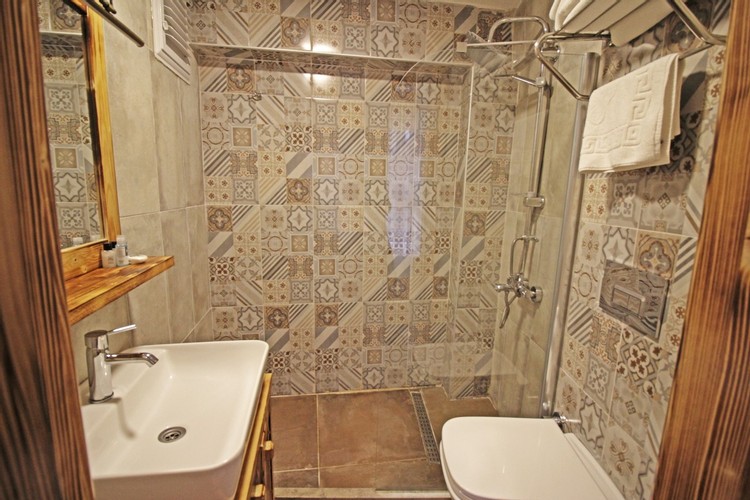 Standard Room, Partial Sea View