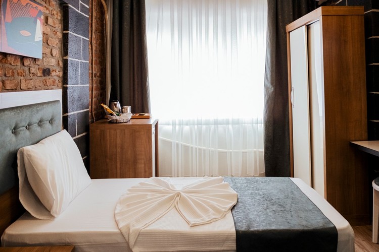 Standard Room (1 Person)