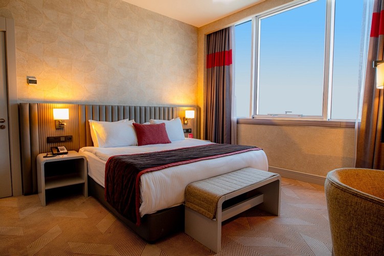 Suite Room (With Bathroom)