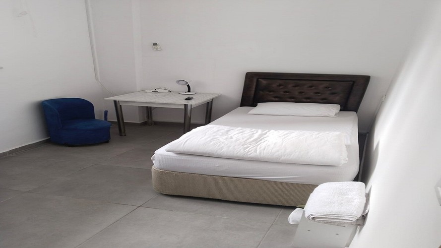 Single Room (1 Person)