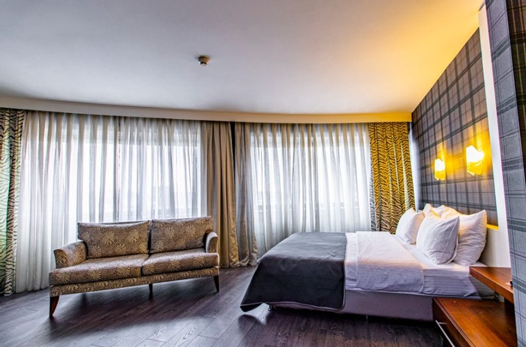 Suite Room (Jacuzzi)