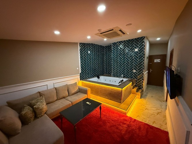 Deluxe Luxury Room