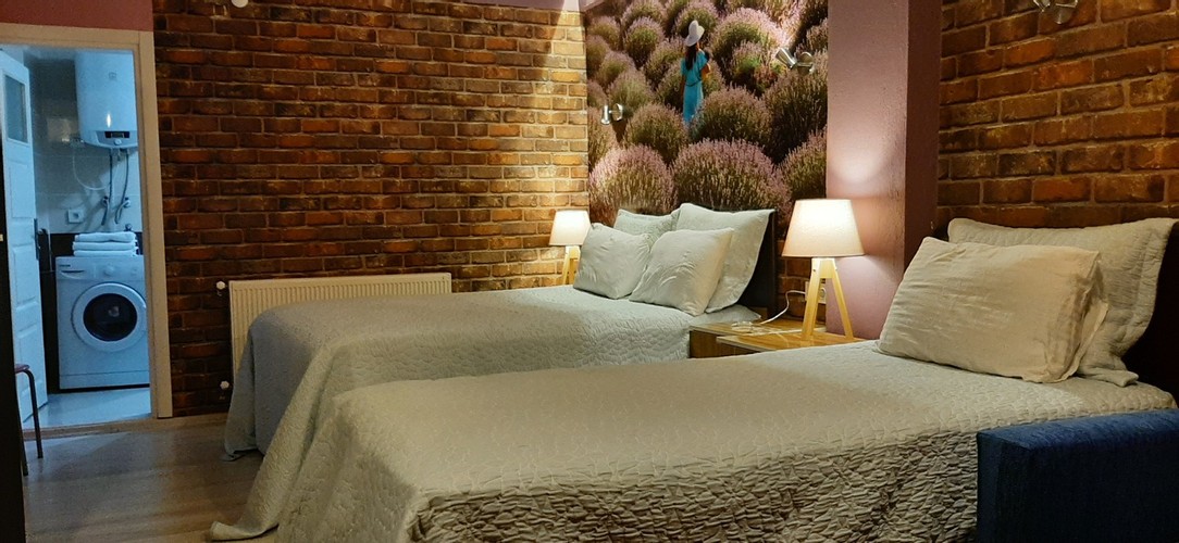 Studio Oda, Kara Manzaralı