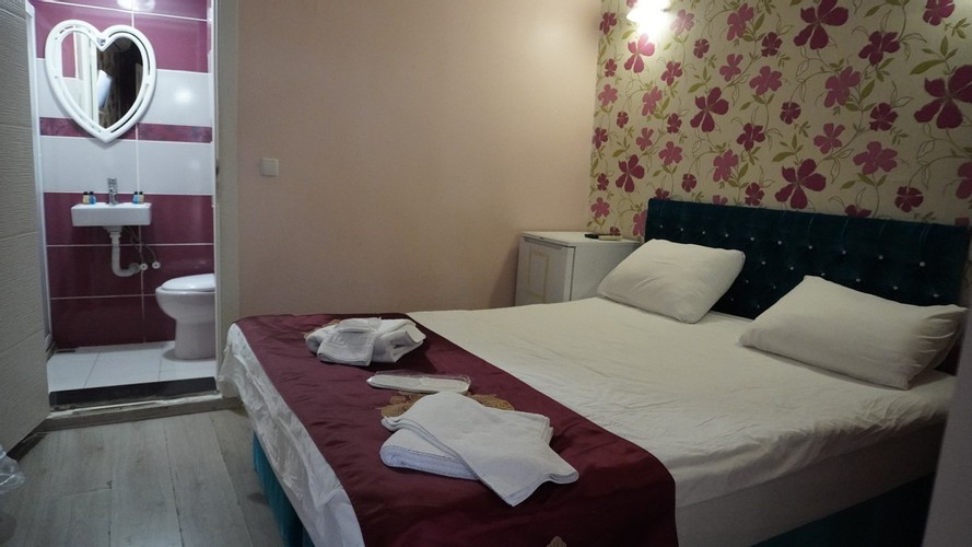 Ekonomik Oda, Avlu Manzaralı