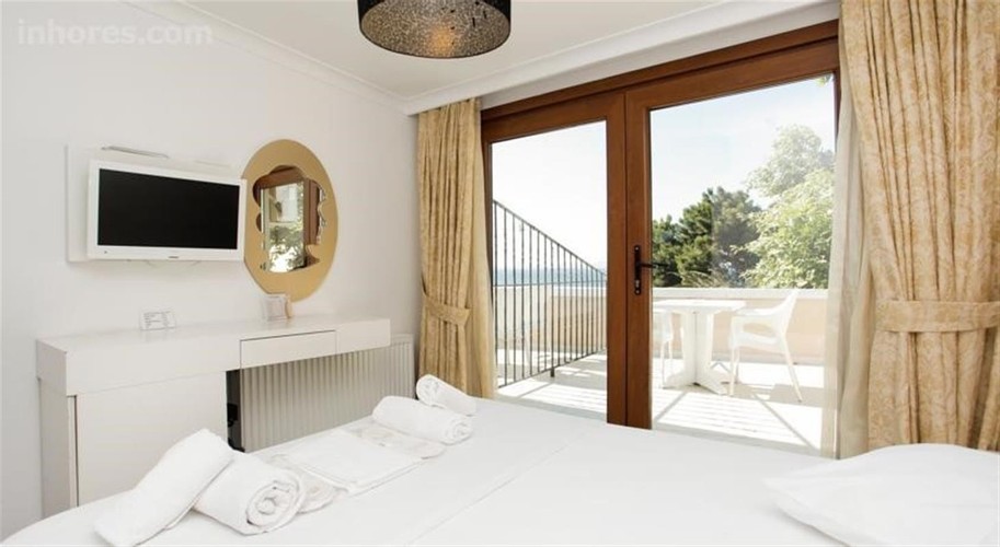 Teras Oda, Deniz Manzaralı (Jakuzi, Teraslı)