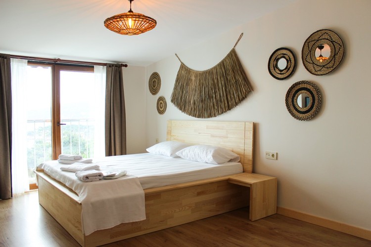 Çatı Oda, Orman Manzaralı