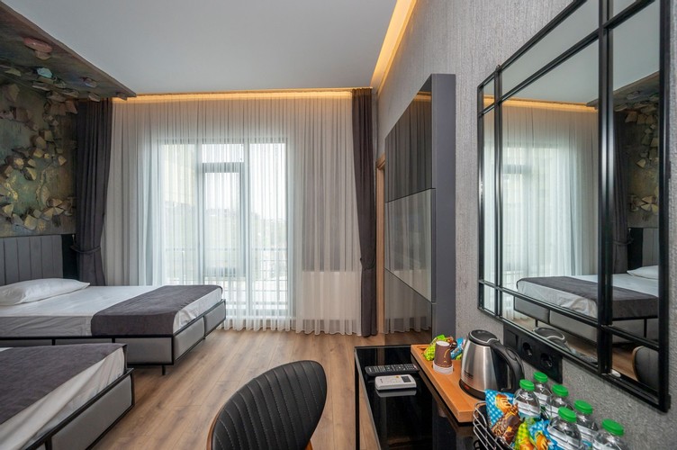 Standard Room (4 Person)