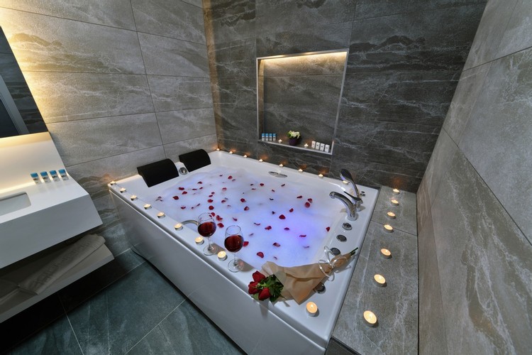 Suite Room, Garden View (Jacuzzi)