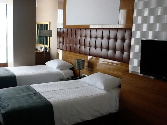 Ekonomik Iki Ayrı Yataklı Oda