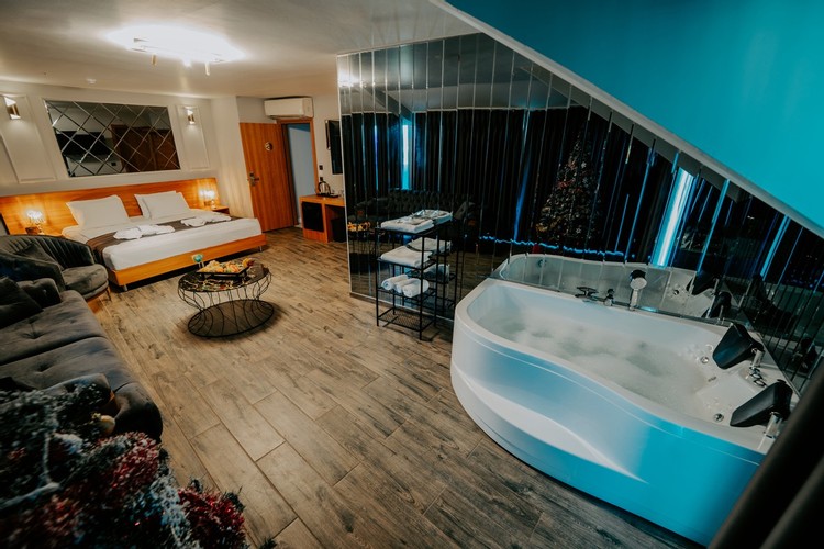 Deluxe Room (Jacuzzi)