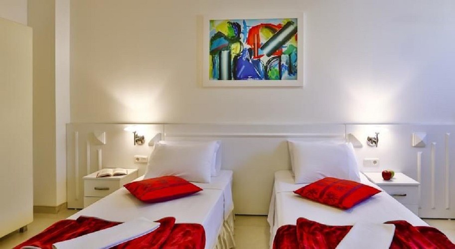 Superior Iki Ayrı Yataklı Oda