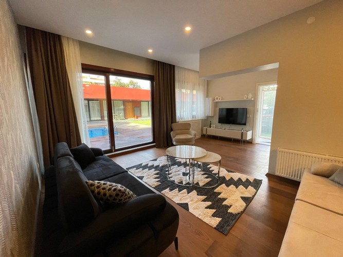 3+1 Daire, Havuz Erişimli