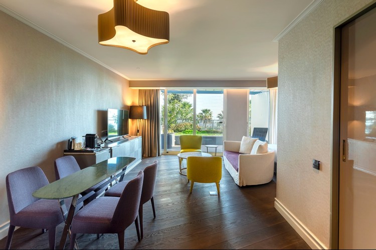 Suit Oda, Bahçe Manzaralı (Balkonlu)