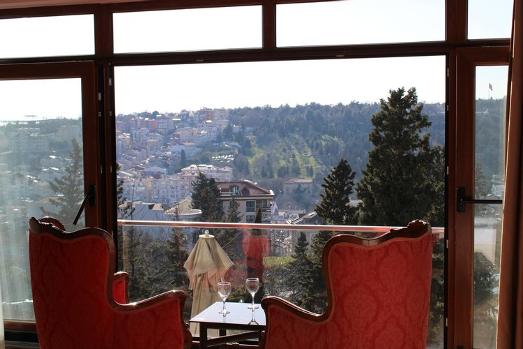 Suit Oda, Deniz Manzaralı