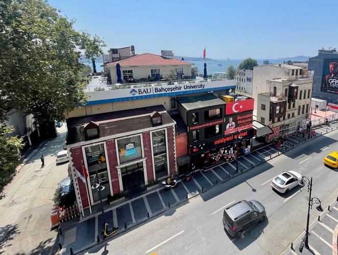 Superior Oda, Şehir Manzaralı