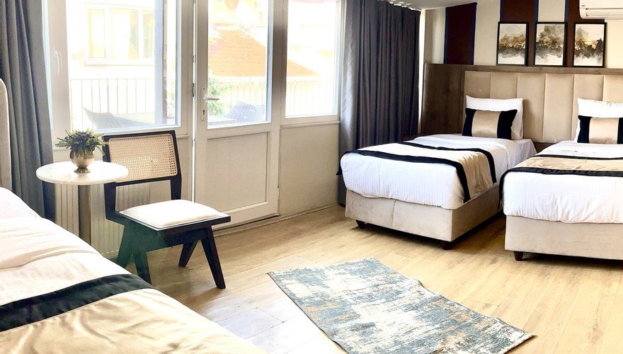 Ekonomik Teras Oda (3 Kişilik, Teraslı)