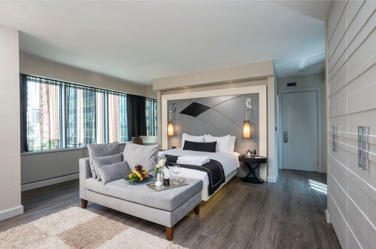 Suit Teras Oda (Teraslı)