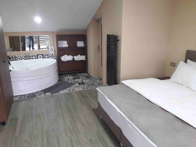 Standart Oda (Jakuzi)