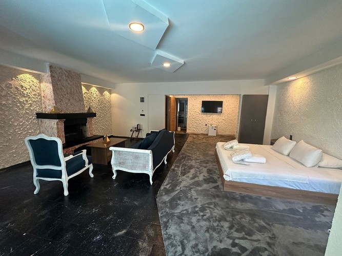 Suit Oda, Bahçe Manzaralı