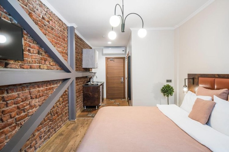 Teras Oda (Balkonlu, Teraslı)