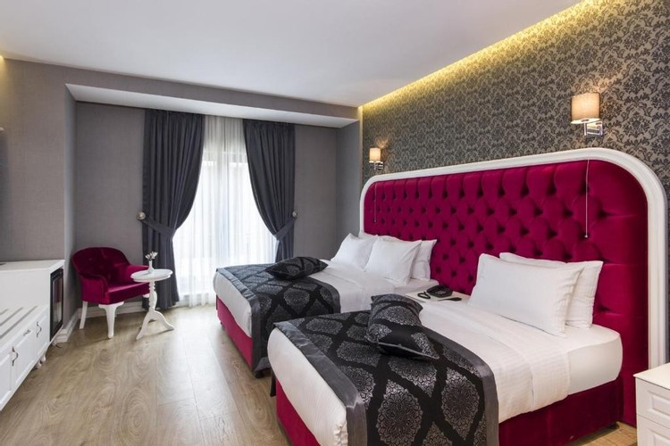 Aile Superior Odası