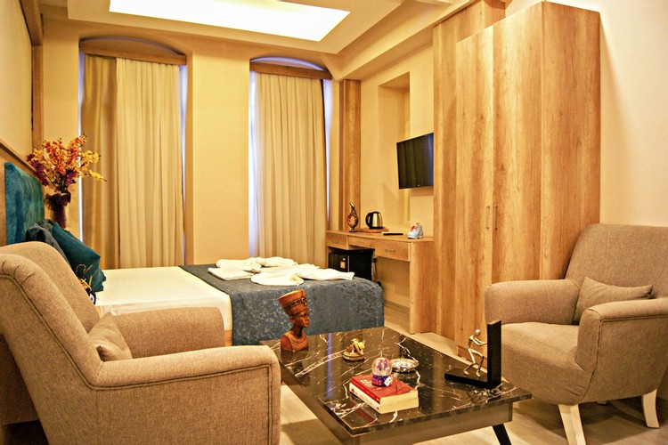 Suite Room