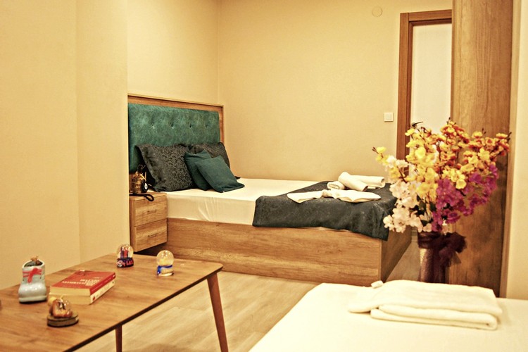 Suite Room (3 Person)