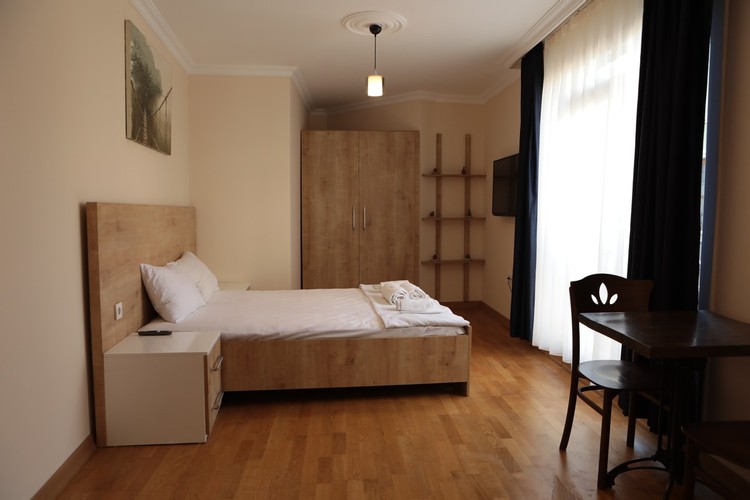 Comfort Suite Room (Kitchen)