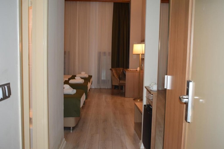 Standard Room (3 Person)