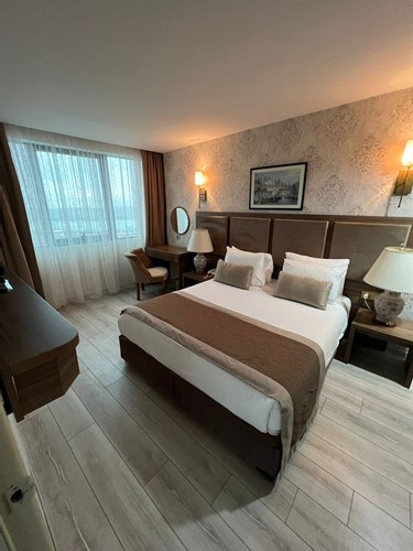 Corner Suite Room, Sea View