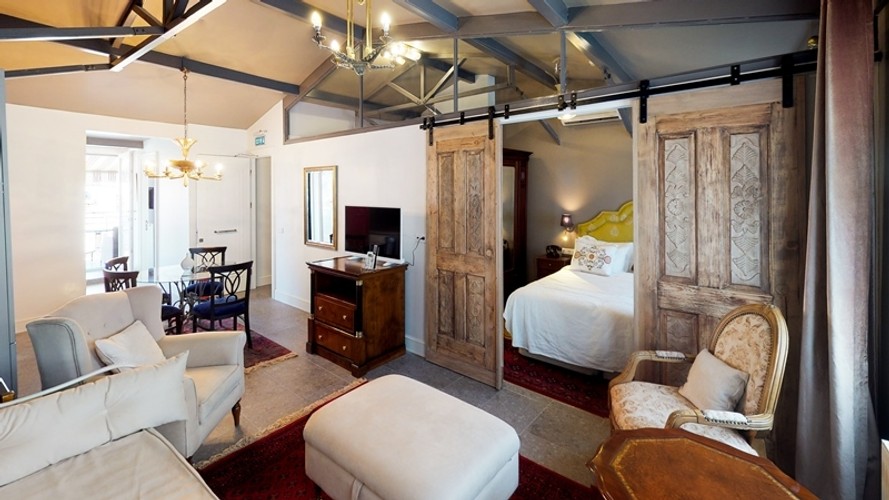 Panaromic Penthouse Room