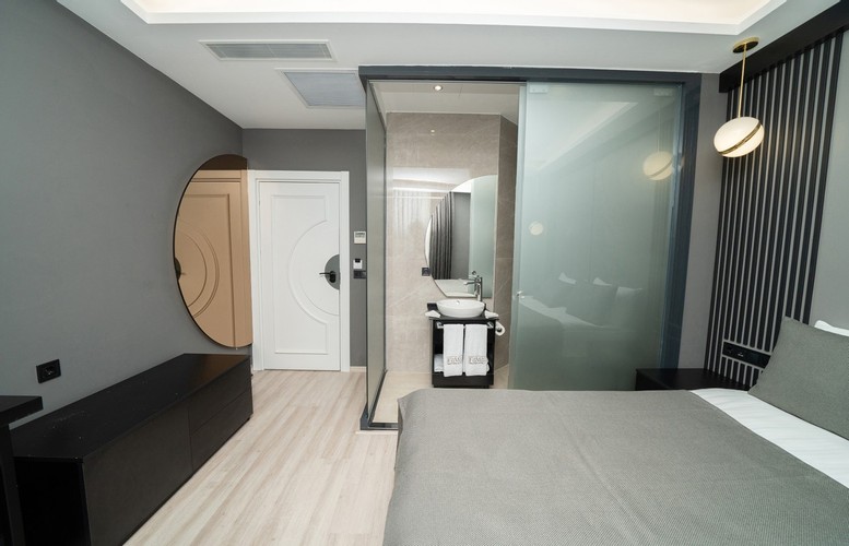 Terrace Room (Terrace)