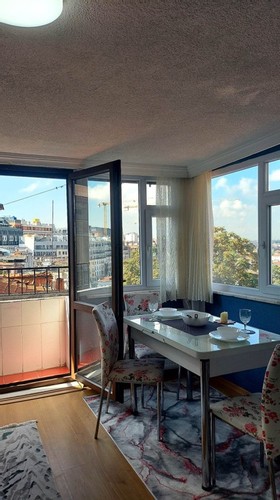 Apartment Flat (4 Person, Balcony)