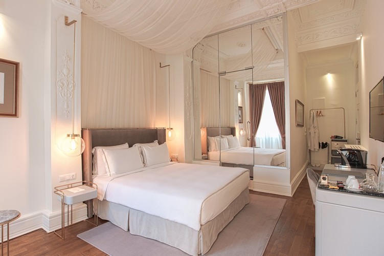 Premium Room, Street View