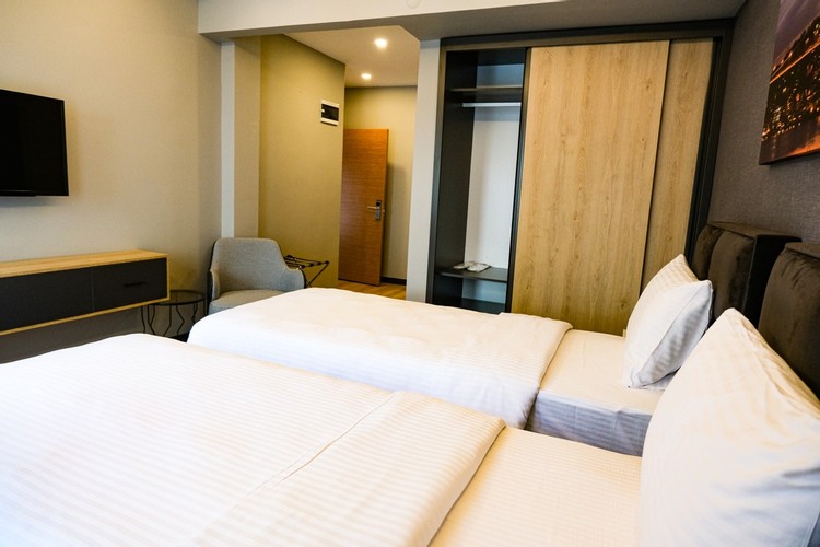 Standart Oda, Bahçe Manzaralı