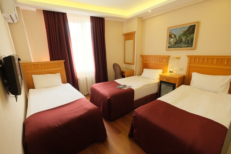 Standard Room (3 Person)