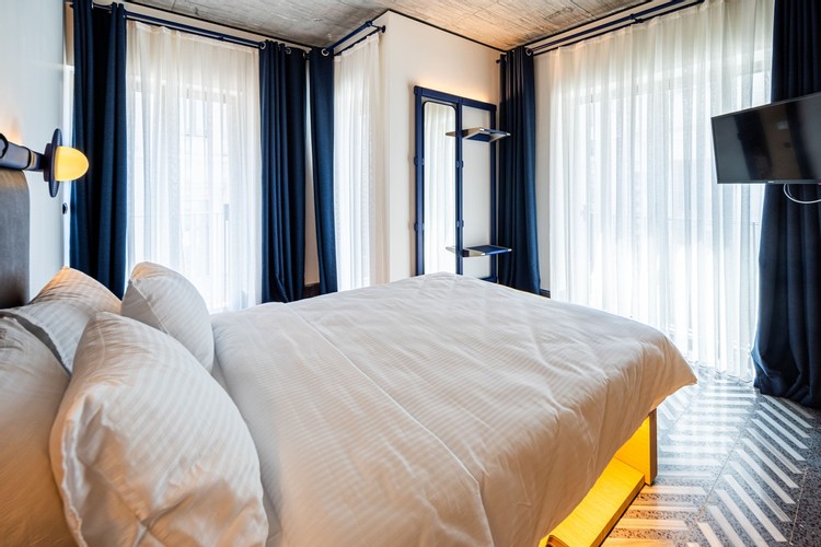 Superior Oda, Şehir Manzaralı