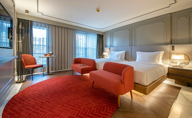 Deluxe Iki Ayrı Yataklı Oda