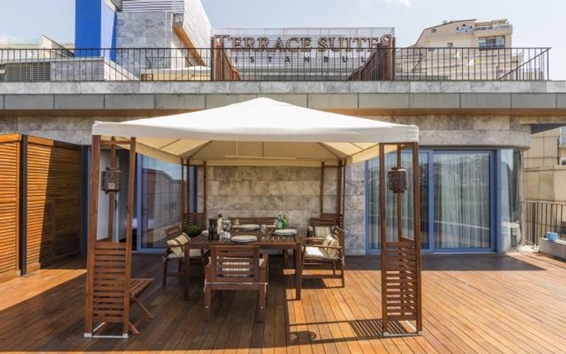 Aile Teras Odası, Göl Manzaralı (Teraslı)