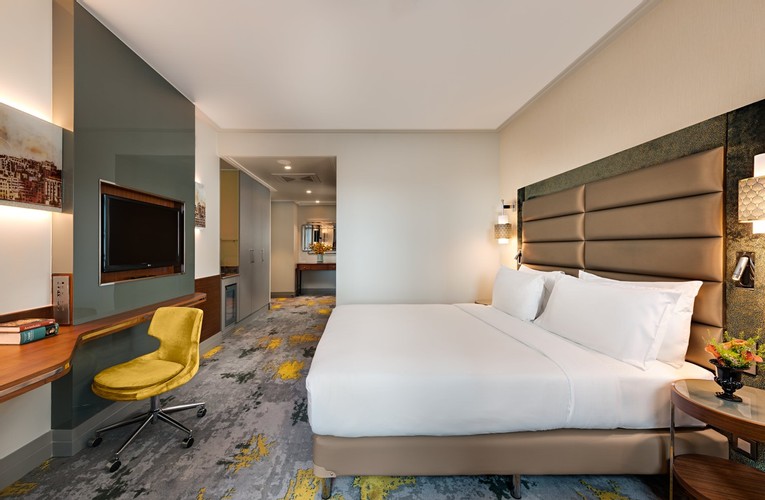 Superior Oda, Şehir Manzaralı