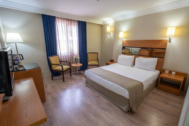 French Room (Without Balcony)