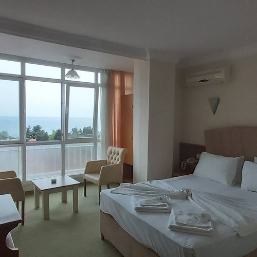 Large Business Oda, Deniz Manzaralı