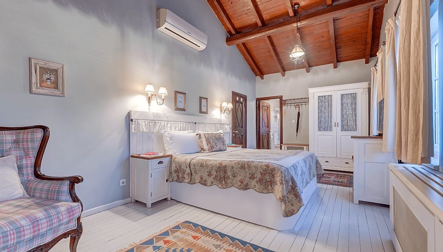 Deluxe Oda, Havuz Manzaralı