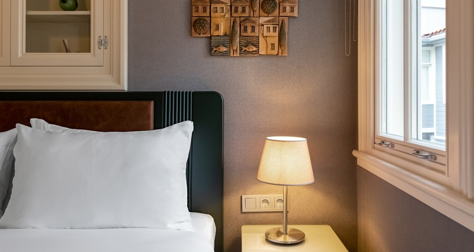 Premium Single Room (1 Person)