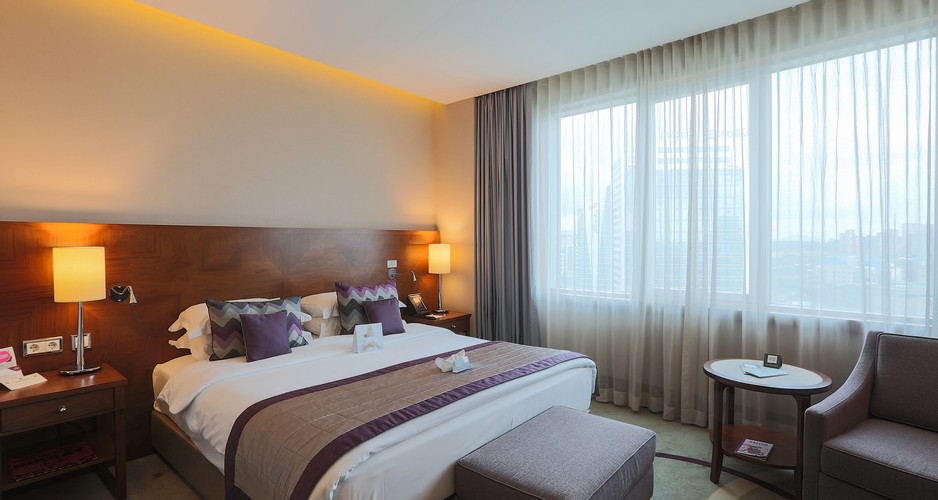 King Room (Smoking Allowed)