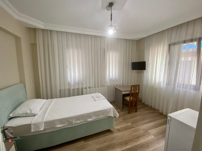 Single Room (1 Person)