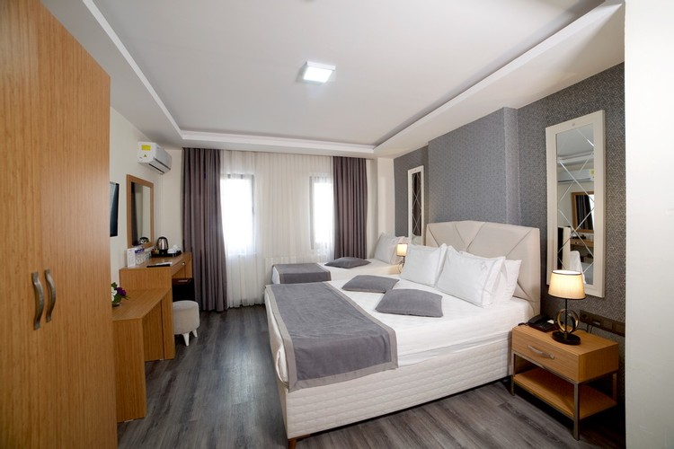 Standard Room (3 Person)