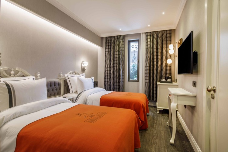 Ground Floor Room (1 Person)