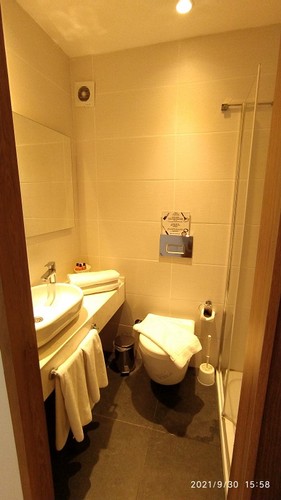 Premium Room (3 Person)