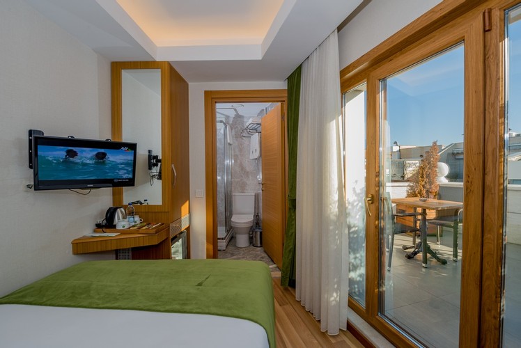 Economy Room (1 Person)